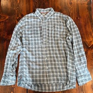 Simms Men’s Fishing Shirt Size Medium Color Plaid Like New